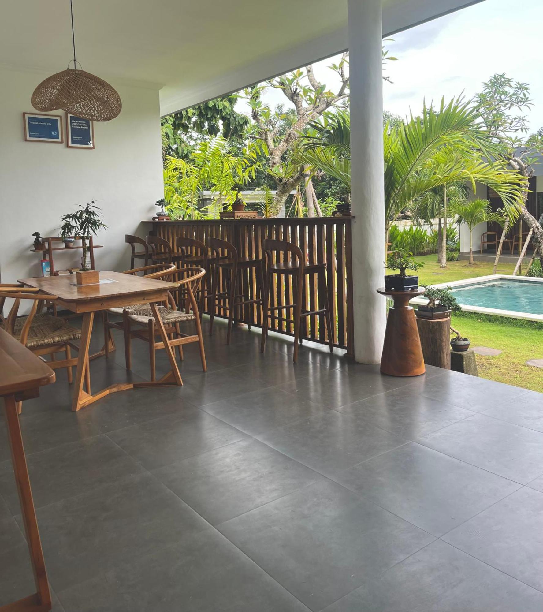 Tropical Almond Villa Uluwatu Extérieur photo